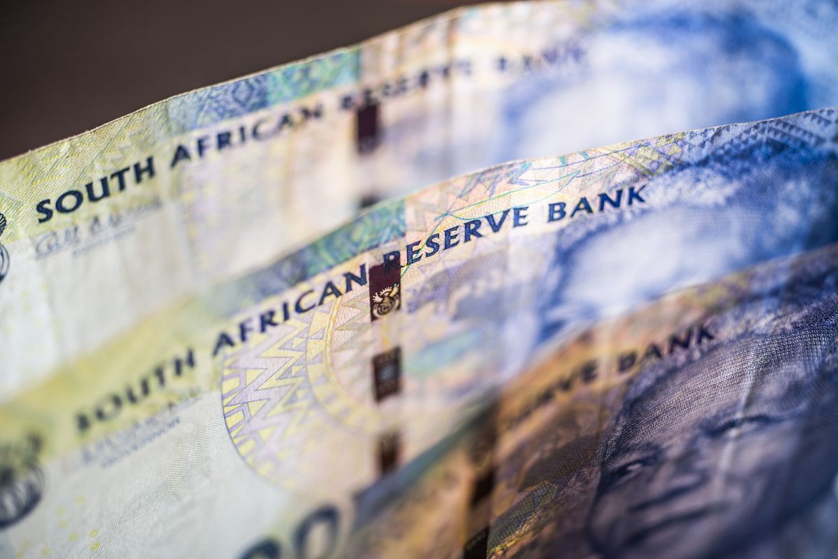 (ZAR USD) Rand Volatility Soars as Lawmakers to Decide on Ramaphosa Impeachment