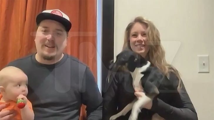 Viral ‘Puppy Bus’ Operators Talk Alaskan Dog Walks, Pets Becoming Celebs