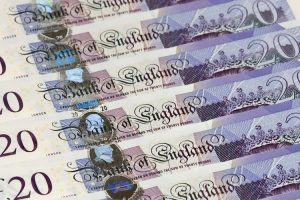 GBP/USD gains traction and reclaimed 1.2000 as the GBP prepares for weekly losses