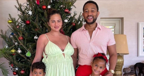 Chrissy Teigen and John Legend welcome new baby, Entertainment News