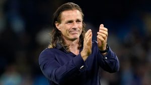 Ainsworth appointed new QPR head coach | Bloomfield agrees Wycombe return