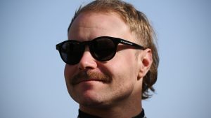 F1 star looks unrecognisable as fans go wild for new mullet and moustache combo as testing kicks off in Bahrain