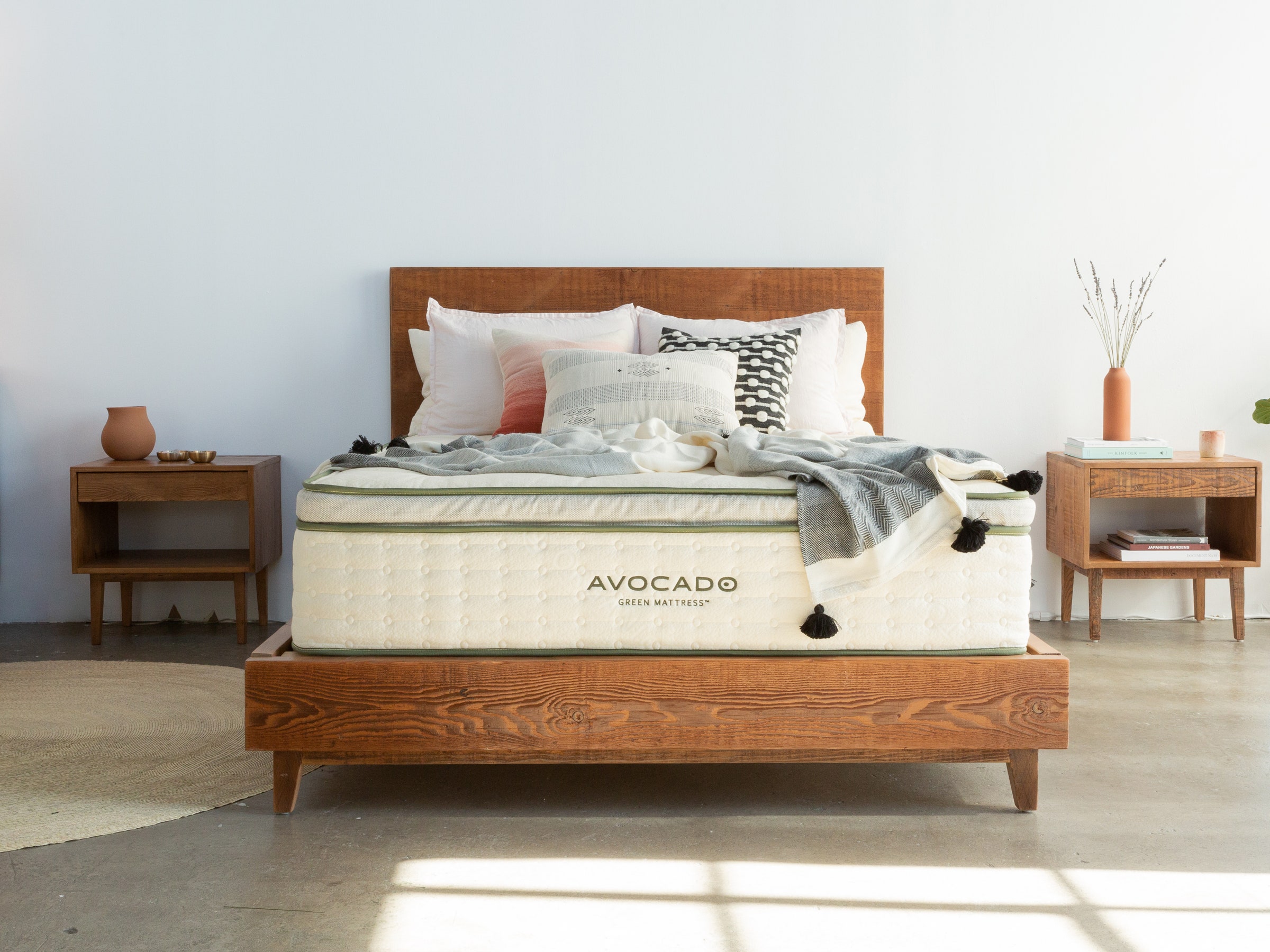 6 Best Organic Mattresses and Toppers (2023): Nontoxic, Natural