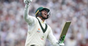 Khawaja hits century as Australia take control against Proteas