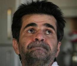 Jailed Iran filmmaker Jafar Panahi says on hunger strike