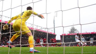 Salah misses penalty as Bournemouth shock Liverpool