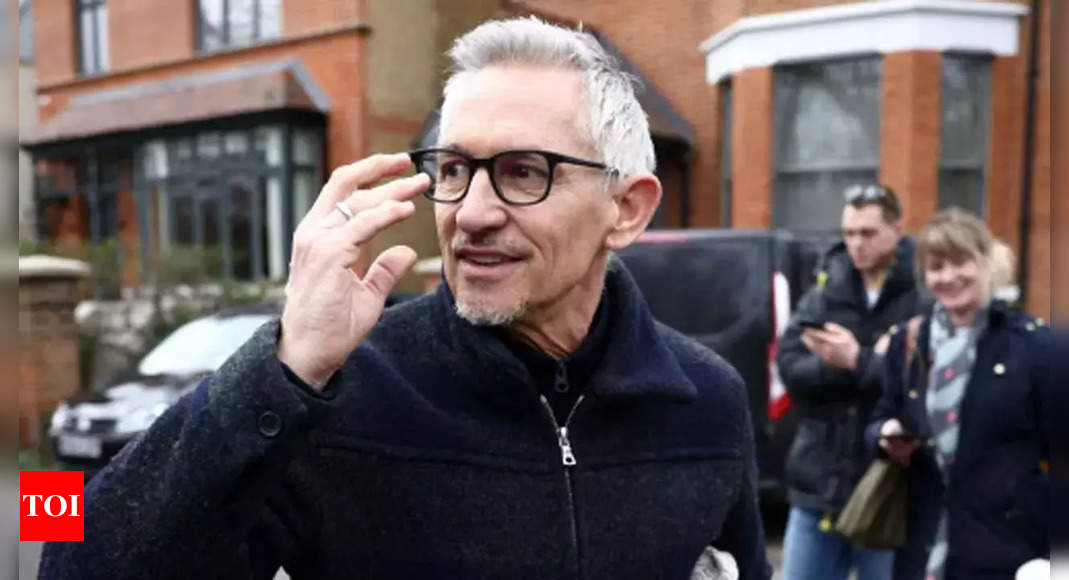 BBC seeks to end tweet row, brings Lineker back