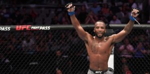 Leon Edwards decisions Kamaru Usman after point deduction