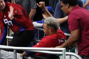 Edwin Diaz thanks fans for well-wishes after concerning injury