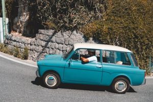 Americans in Italy: Italian healthcare and planned changes to EU driving licence rules 