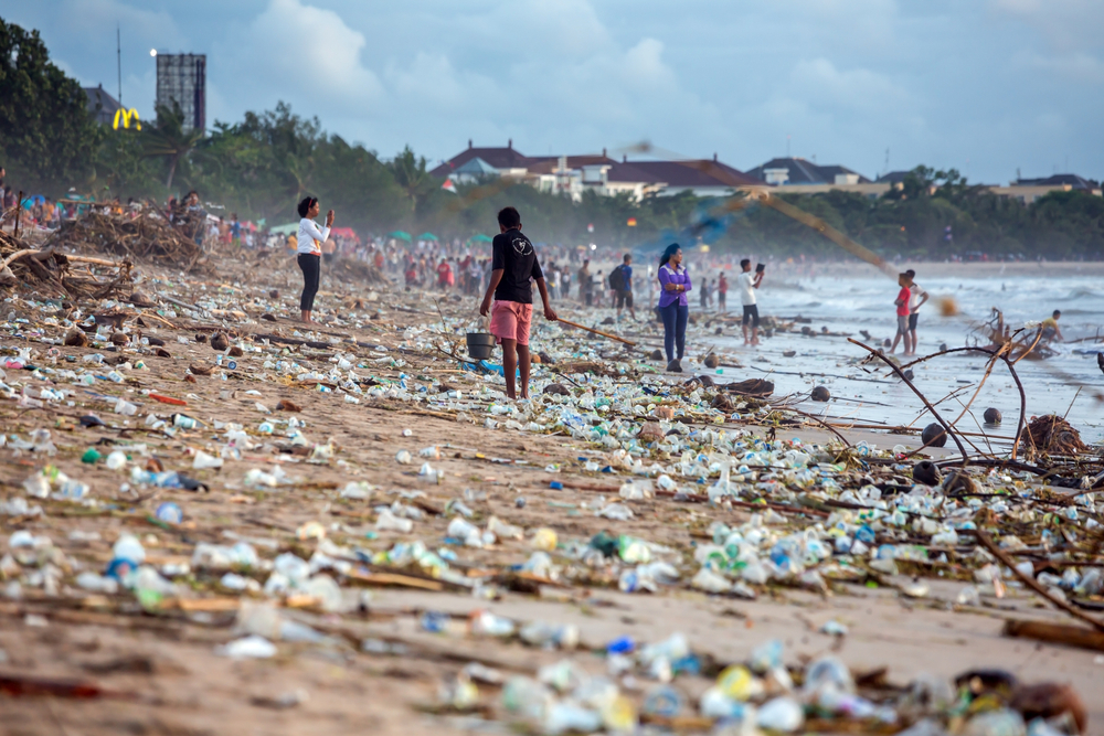 Americans Rank First in Plastic Waste Contribution