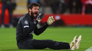 WATCH: Both goalkeepers make howlers in manic first half of Liverpool vs Real Madrid