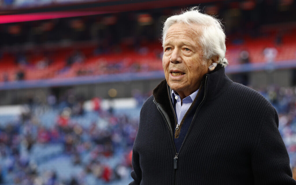 Patriots owner Robert Kraft launches campaign to raise awareness of antisemitism