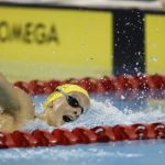 Summer McIntosh sets world record in 400m freestyle at Canadian swimming trials