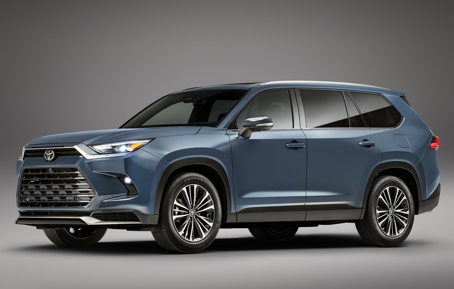 Ideal Tiguan Allspace rival? New Toyota Grand Highlander debuts