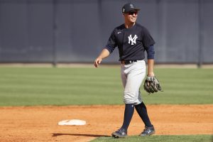 Derek Jeter congratulates Anthony Volpe ahead of Yankees Opening Day