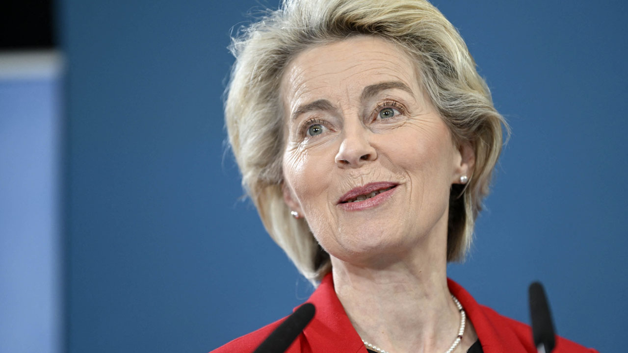 EU chief von der Leyen to meet King Charles on UK trip