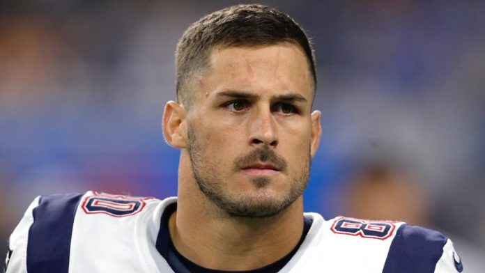 Las Vegas Raiders Hire Former NFL Wide Receiver Danny Amendola