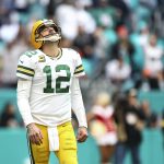 Packers rumors: Aaron Rodgers trade isn’t waiting on Green Bay