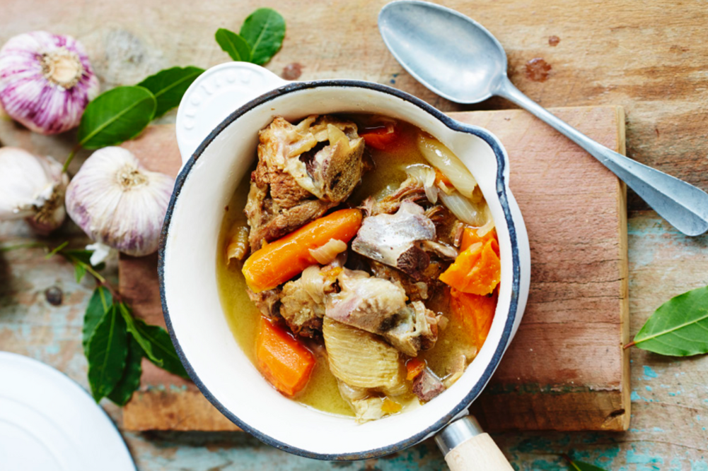 10 reasons to love bone broth