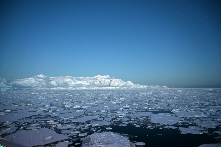 Antarctic sea ice cover at record low