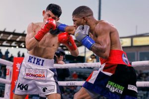 Luis Reynaldo Nunez scores decision against Christian Olivo