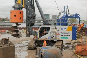 Plug-in drill rig on London HS2 site