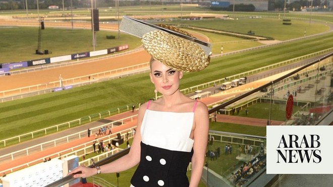 Fashion lovers show off race-day attire at Dubai World Cup