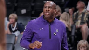 Sacramento Kings’ Mike Brown Named NBA Coach of the Year