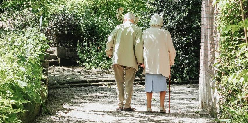 Seniors need community connection to avoid social isolation and loneliness