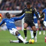 Everton slap huge price tag on highly-rated midfielder