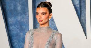 Emily Ratajkowski Addresses Those Harry Styles Make Out Photos