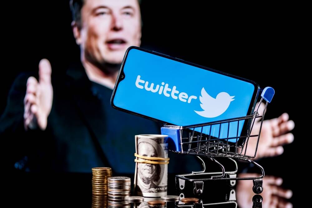 Ex-Twitter executives sue over $1M+ in unpaid legal expenses