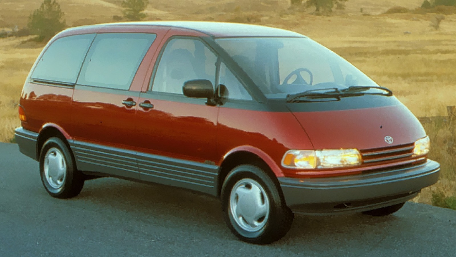 Here’s Why The Toyota Previa Was Way Cooler Than You Think