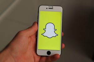 Snapchat’s ChatGPT-style My AI chatbot now available to all users for free