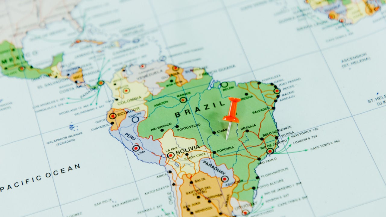 Latam Insights: Argentine Peso Plunges, Venezuela and Russia to Develop SWIFT Alternative, Bitcoin Mining Still Paused in Venezuela