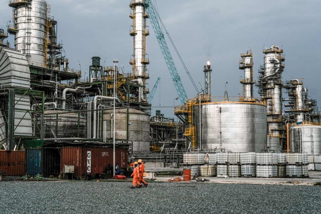 Fueling Uncertainty: Investigating Nigeria’s Subsidy Removal and the Dangote Refinery Debacle