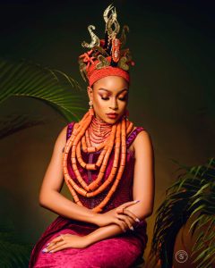 Let’s Talk Beauty & Elegance With This Regal Edo Beauty Look!