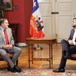 En Chile, Director de OPS se reúne con el Presidente Boric, abordan la reforma del sector salud, atención primaria y salud mental