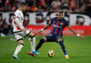 Spurs join the race for Barcelona star