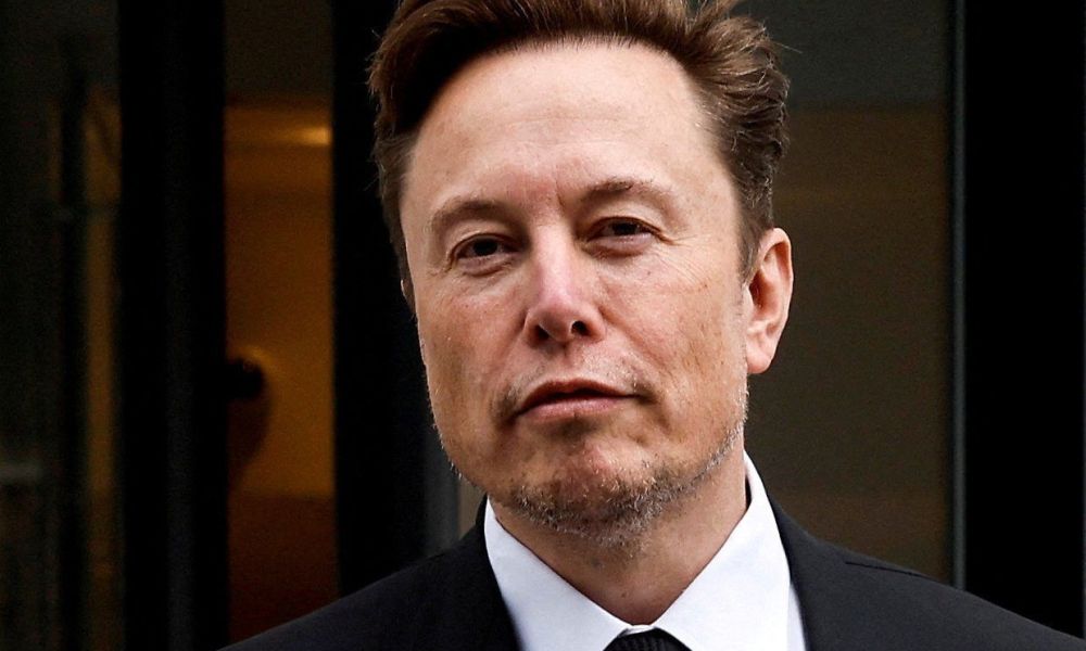 Tesla CEO Elon Musk Meets with Samsung Executive Chairman for Collaboration