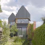 Beautiful Hütt House Blends Biophilia With Passivhaus