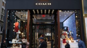 US retail sales are growing again, keeping a soft landing for the economy within sight
