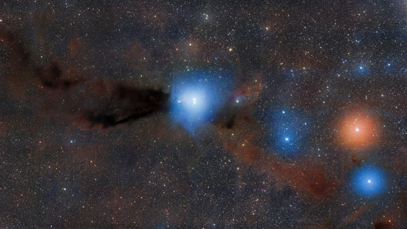 Dark Energy Camera Captures Protostars in Nearby Interstellar Cloud