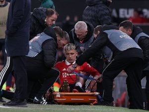 Martinez and Varane injury: Can Manchester United play without CB duo?