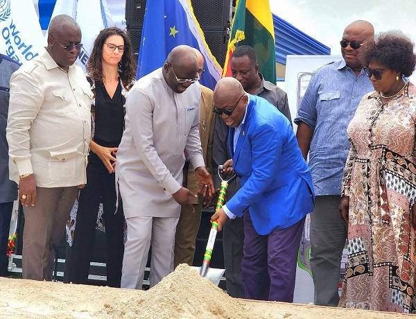 Pres cuts sod for €5m vaccine manufacturing factory at Medie