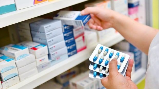 Free medications produce overall health-care savings in Ontario trial, new study suggests