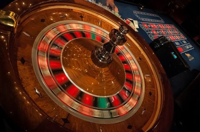 The rise of live casino streaming and its impact on gambling community