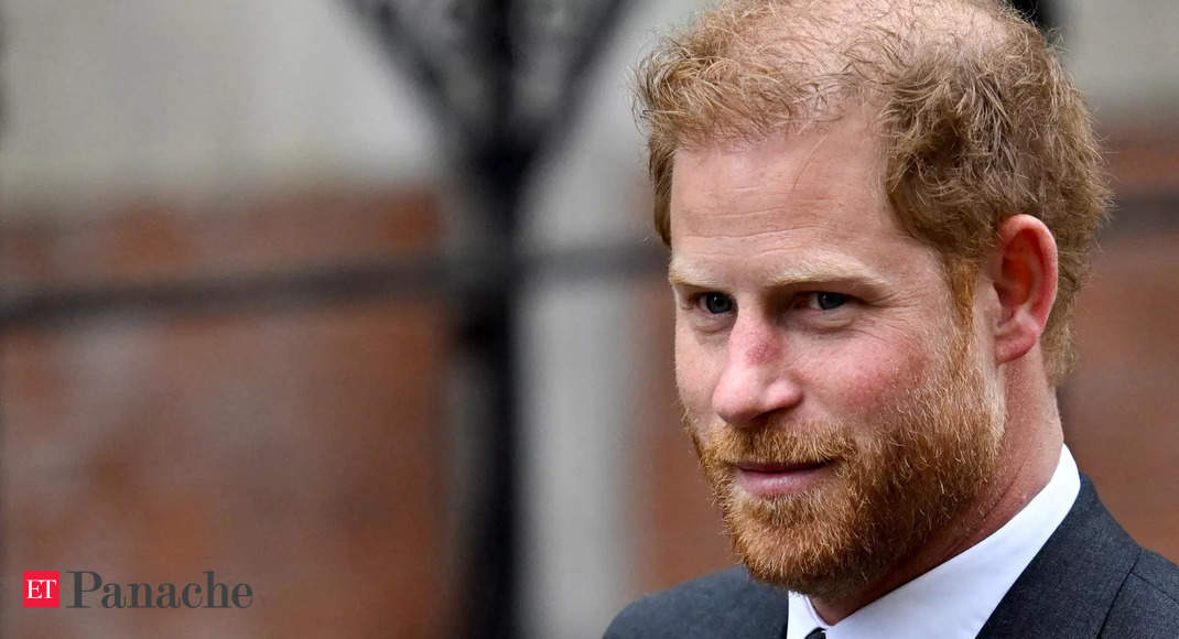 Details of phone-hacking trial against ‘Daily Mirror’ publisher revealed as Prince Harry set for court appearance