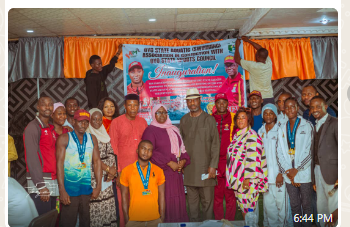 Delta 2022: Oyo Vice Chairman Of Aquatics Association, Akande Hosts Swimmers, Officials